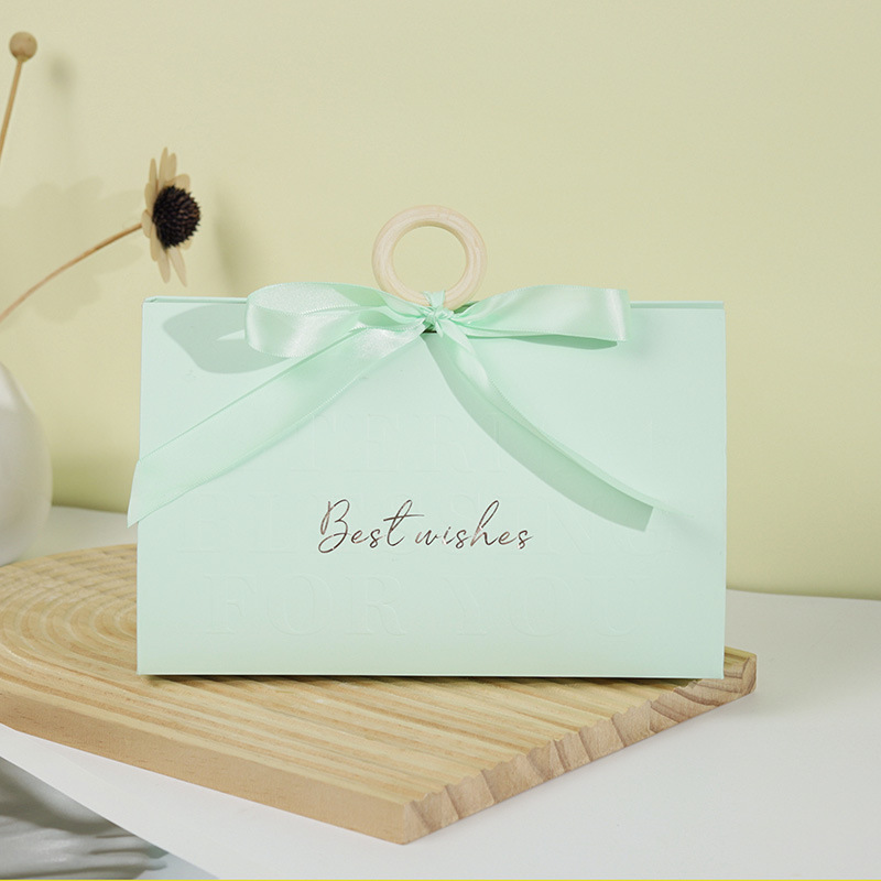 既製の結婚式のお土産ギフトボックス、軽くて豪華な木製リングポータブルウェディングキャンディボックス、クリエイティブなハンドバッグジュエリー包装ボックス|undefined