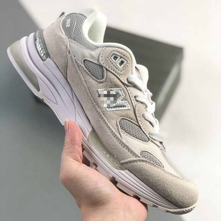 Putian New Balance Nb992 Running Shoes Classic Retro Dad Shoes Non-Slip Wear-Resistant Casual Sports Shoes Jogging Shoes