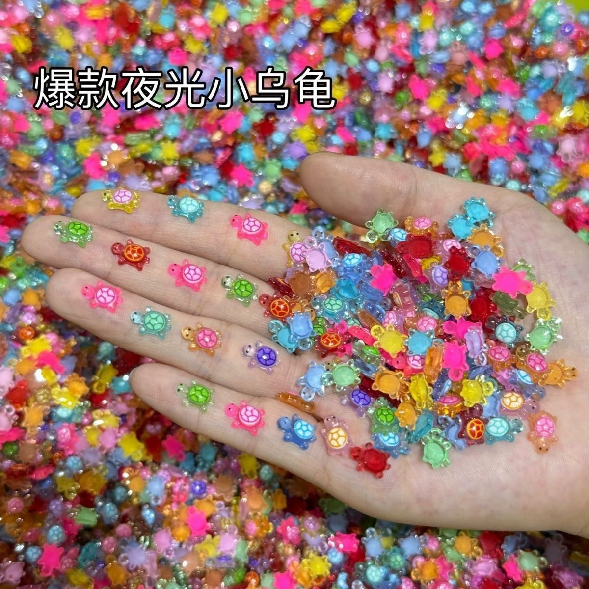 Популярные светящиеся мини-украшения в виде черепахи, украшения для дизайна ногтей, небольшие подарки, носимые аксессуары для ногтей с героями мультфильмов, украшения из смолы