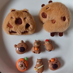 卡皮巴拉水豚卡洛馳鞋扣鞋花立體可愛卡通智必星洞洞鞋隨意搭配