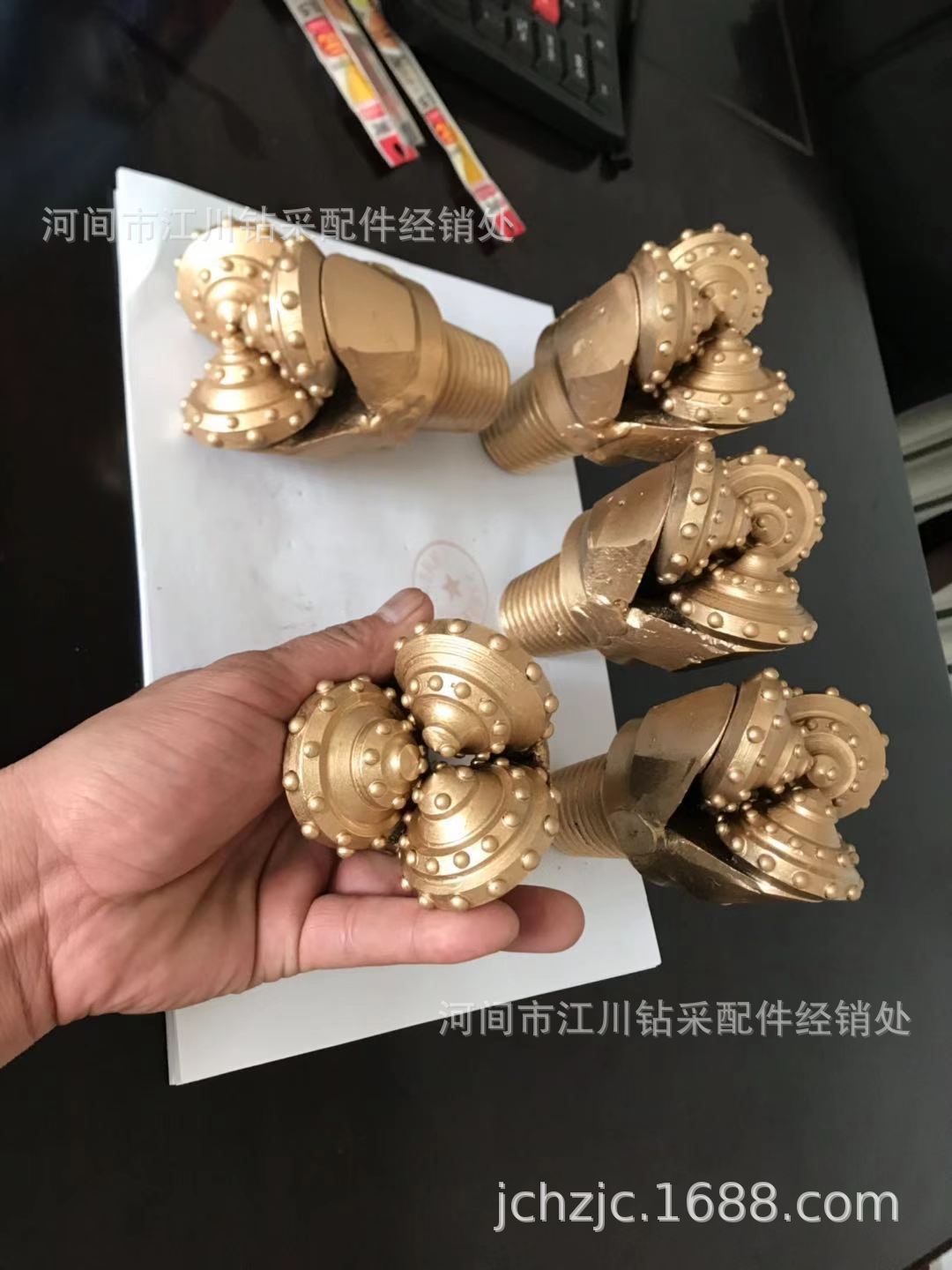 小三牙轮钻头 76mm  98mm  104mm 108mm118mm 133mm三牙轮钻头