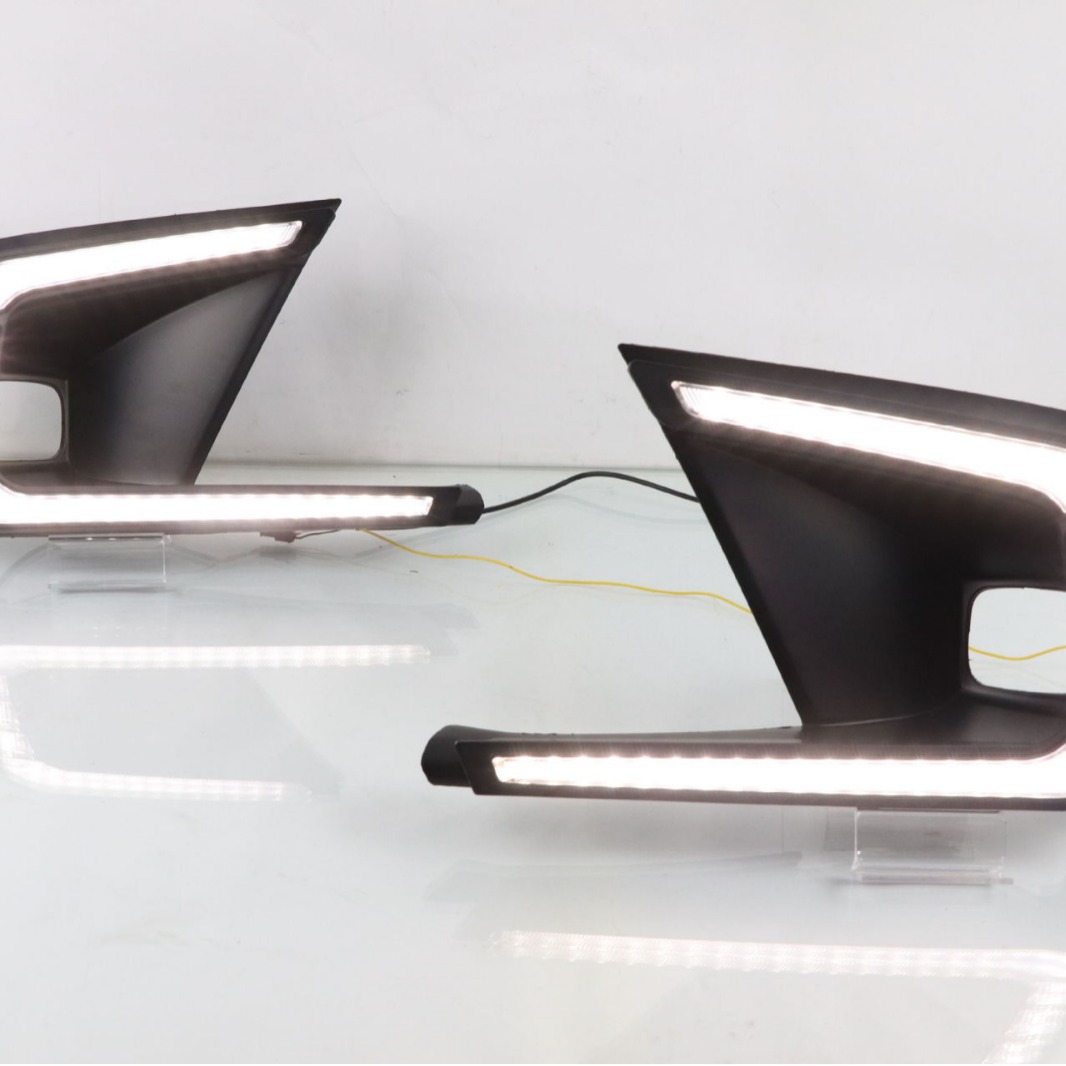 Aplicable corrientes a las luces diurnas cívicas de Honda de 11 generaciones 21-22 luces corrientes diurnas cívicas del LED tres colores