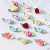 DIY розы маленькие цветочные аксессуары аксессуары детские аксессуары атласная лента маленькие розы плюшевые куклы аксессуары