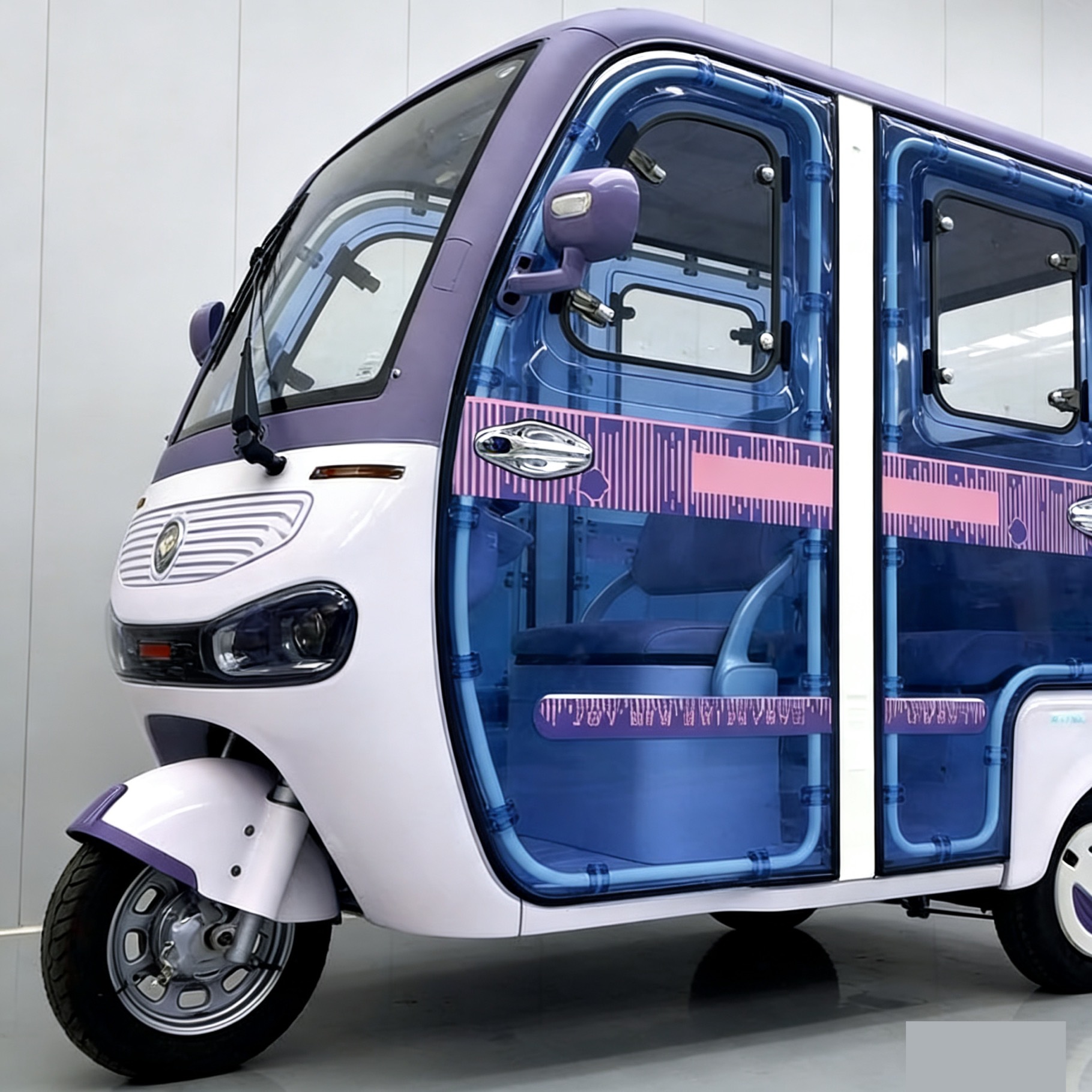 Triciclo eléctrico de alta potencia de dos filas de asiento pequeño para niños de transporte de pasajeros y mercancías sellado completo