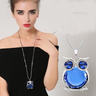 Alloy Fashion Sweater Chain, High-End Long Necklace, Personalized and Versatile, Internet Celebrity Clavicle Chain, Crystal Jewelry Pendant Wholesale