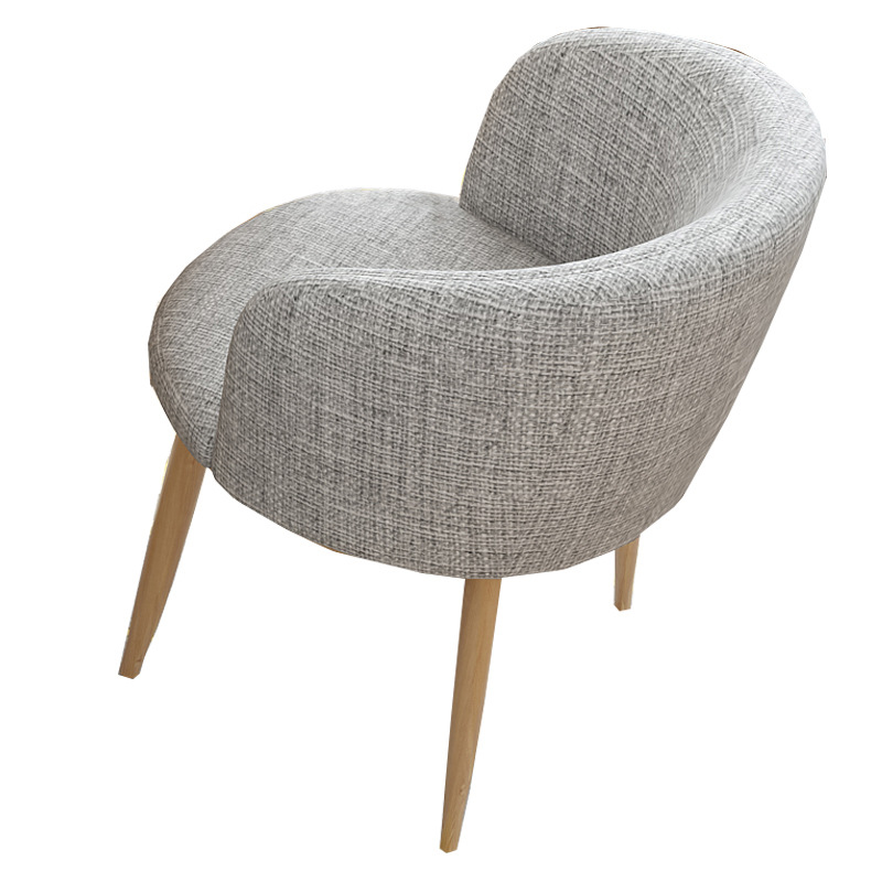 밝은 회색 천 의자