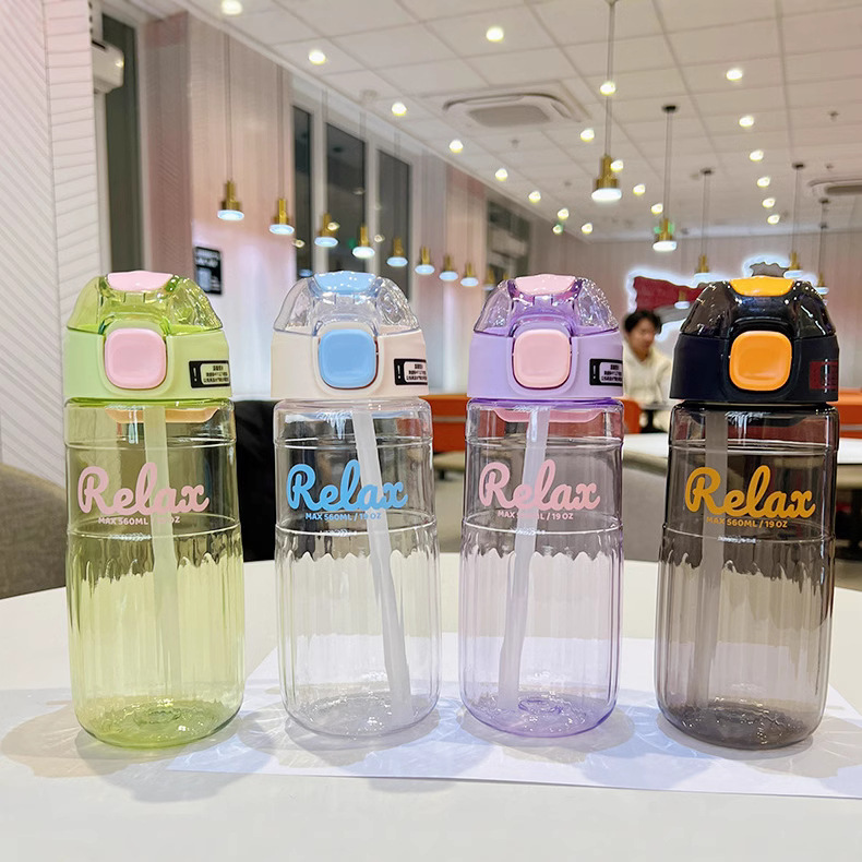 Yitong Taza Espacial simple ecológica estudiantes portátiles de plástico de una sola capa 680ml de gran capacidad con botella de paja al por mayor