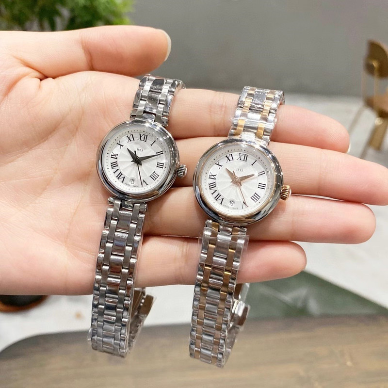 Star Shuttle Carrie Little Beauty Watch Women's Quartz Steel Band Women's Watch Small Dial Roman Exquisite Small Cute Belt