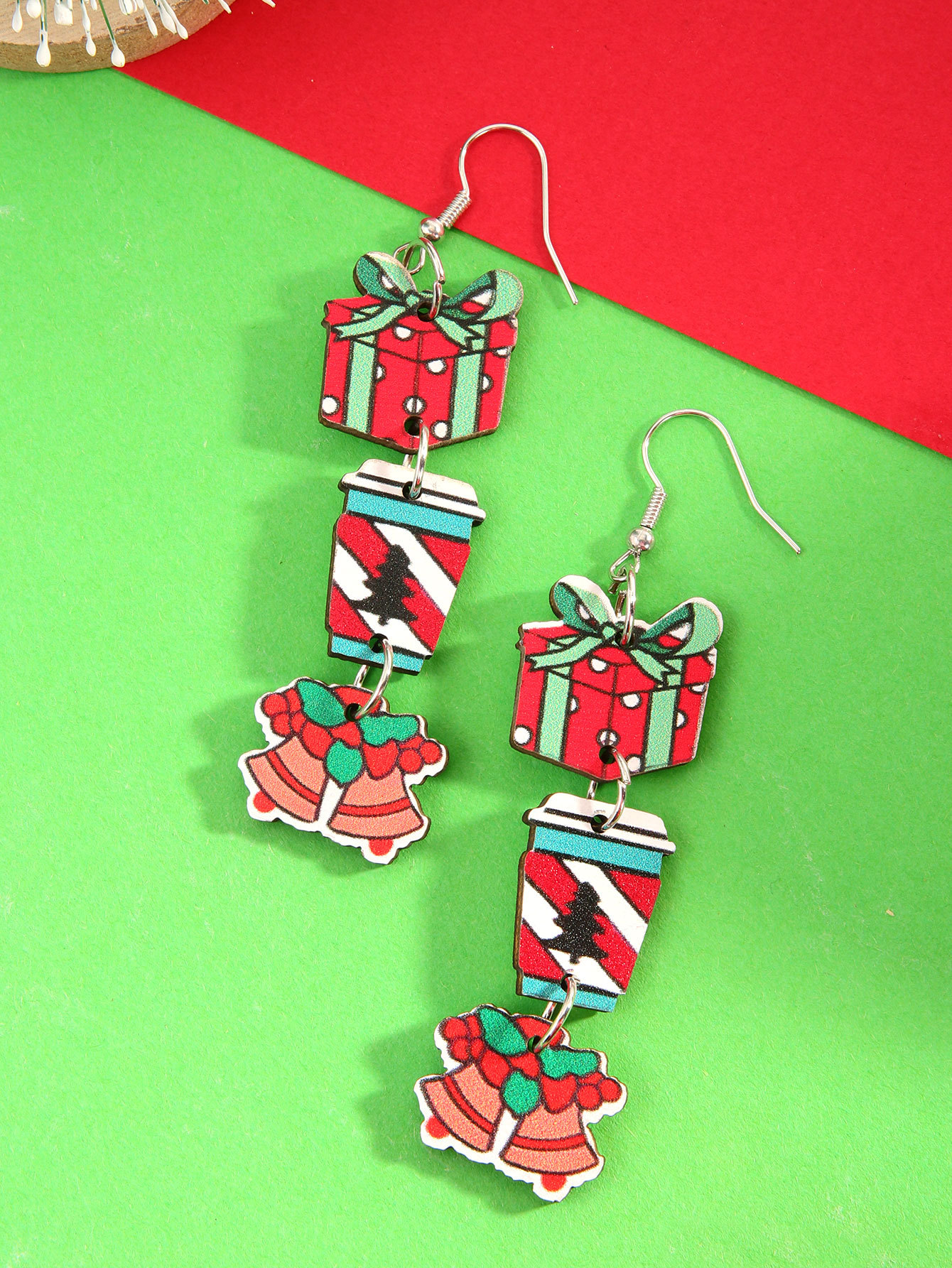 6g Weight Steel needle Ear Needle Material Drop Earrings Classification 1 Pair Quantity Holiday, Festival Occasion Wood Material Christmas Festival Christmas Hat, Christmas Tree, Christmas Socks Pattern Women's Gender Plating Design Simple Style, Classic Style Style 1 Pair Christmas Simple Style Classic Style Christmas Hat Christmas Tree Christmas Socks Plating Wood Drop Earrings 4