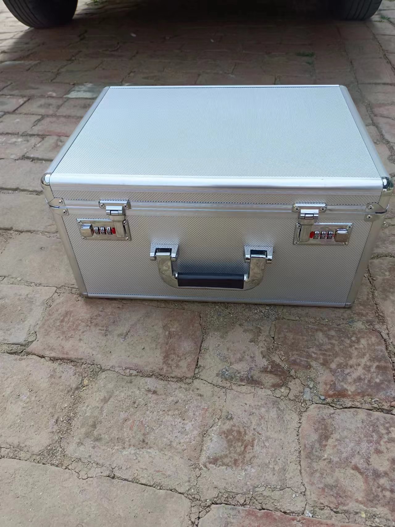 Caja de herramientas portátil de aleación de aluminio Caja de seguro Caja de archivo Caja de almacenamiento de contraseña Caja de instrumentos Caja de almacenamiento de objetos pesados
