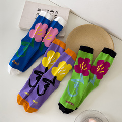 高調彩色繪畫ins風大花朵~酷炫撞色中筒襪