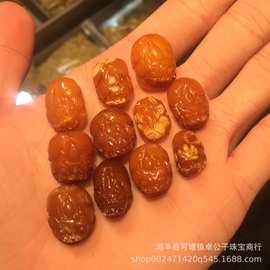 天然老蜜蜡老蜡貔貅吊坠裸石颜色极品单面雕刻未打孔