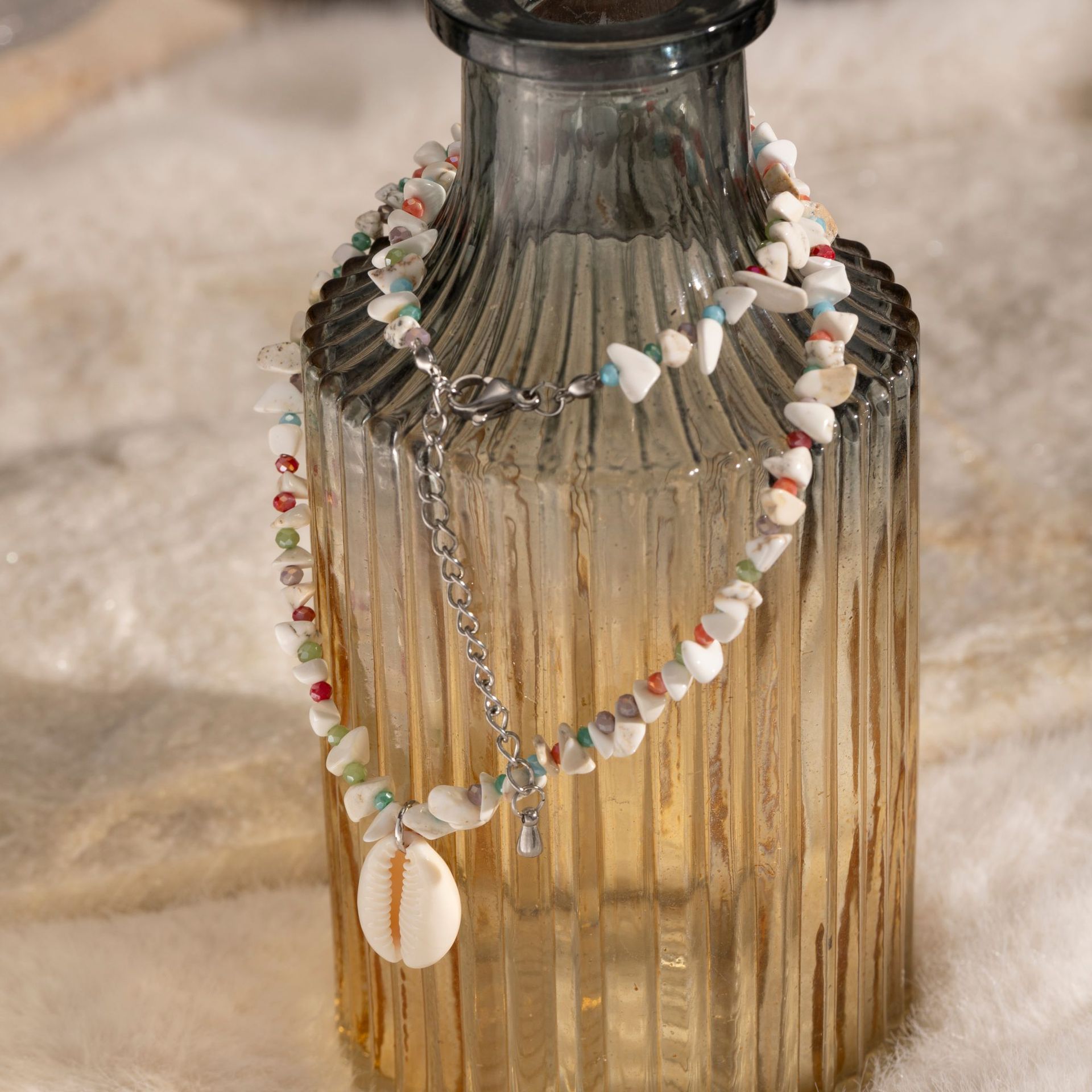 Taena collar de acero inoxidable europeo y americano apilado con cadena de clavícula de acero de titanio de piedra natural de alta calidad joyería simple de alta calidad femenina