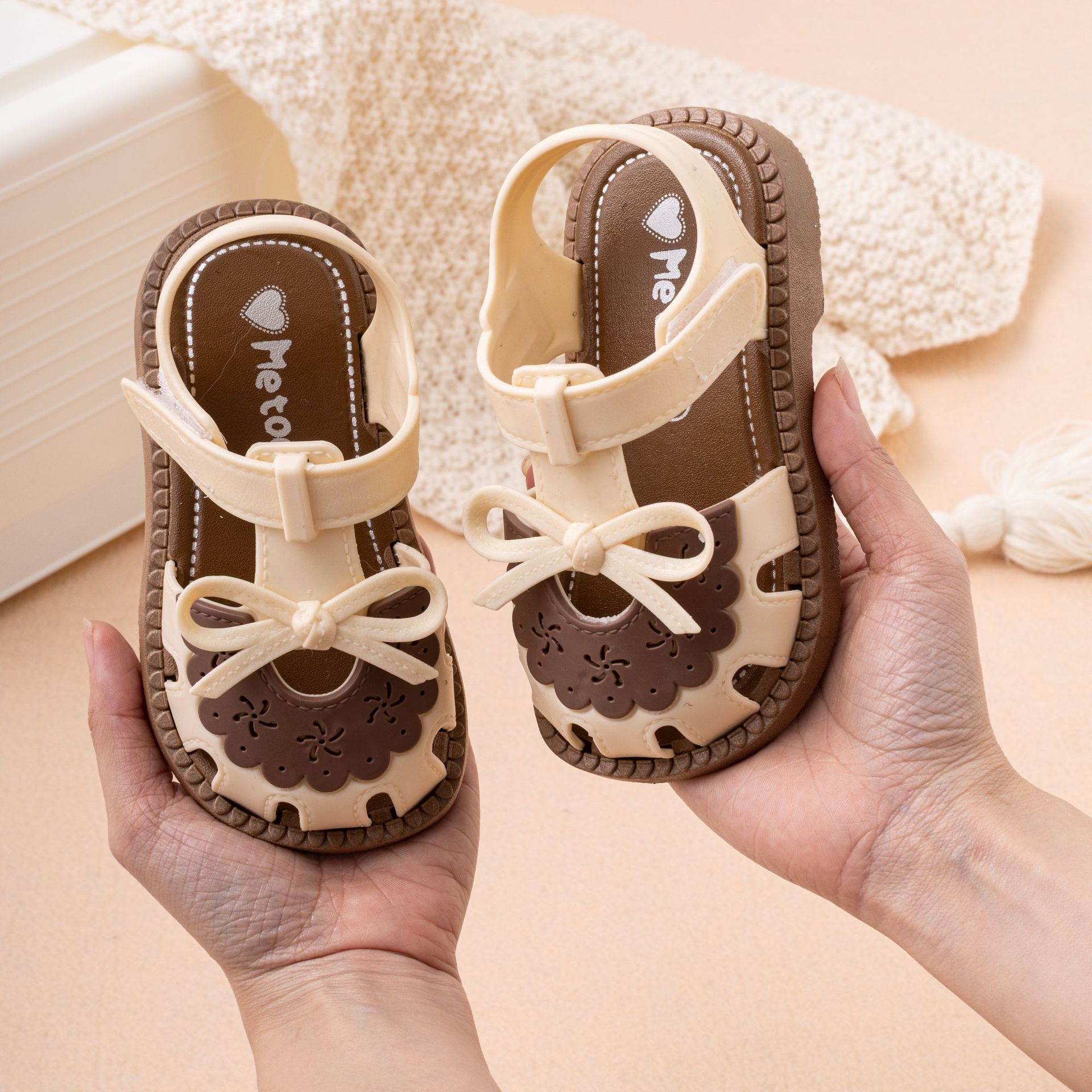 Girls' Sandals 2026 New Style Closed-Toe Soft Sole Toddler Girls Infant Princess Bow Sandals Wholesale