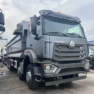 出口豪沃8*4重型自卸加厚耐磨货箱工程车翻斗车基建土石方运输车
