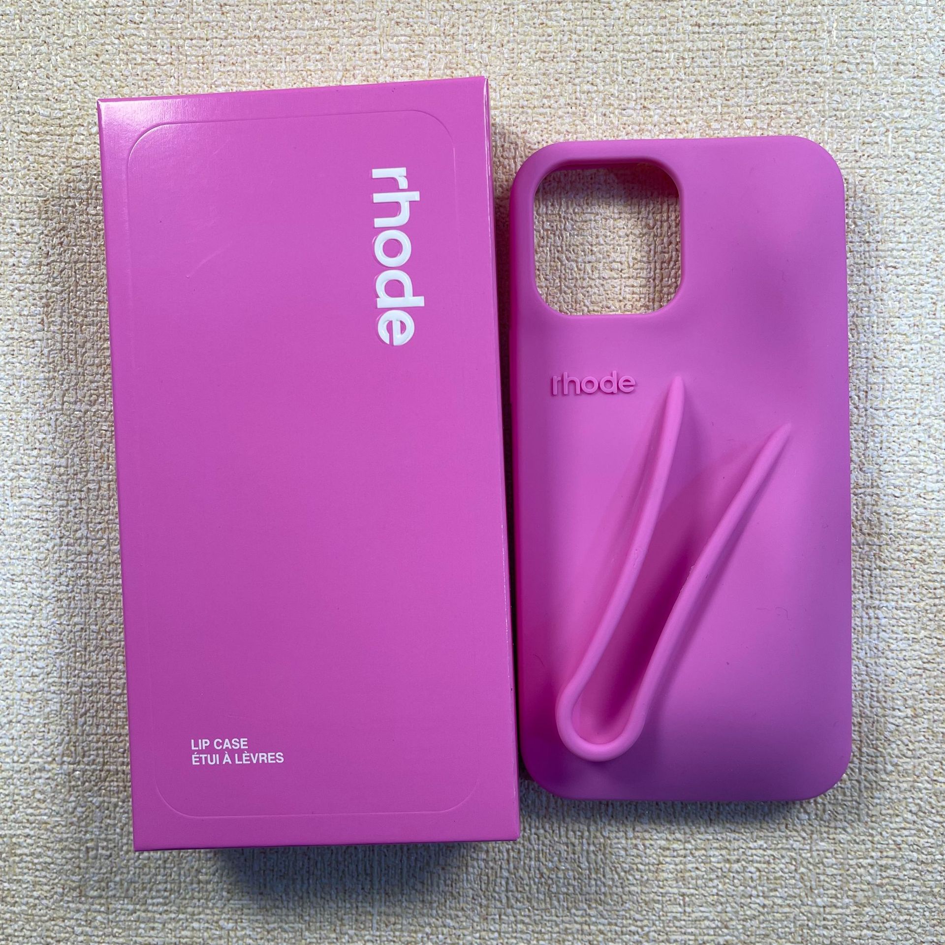 Versión alta Hailey rhode el mismo brillo de labios de silicona para Apple 15pro funda para teléfono móvil iPhone 16 juegos