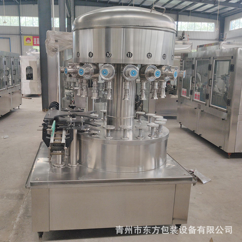 全自动酒水灌装机  回转式白酒定量灌装机 负压白酒灌装机