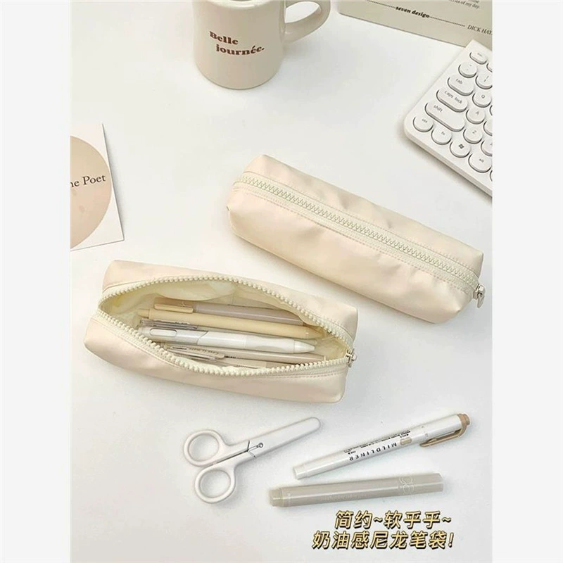 Маленькая красная книга в одном стиле, чистый цветной пенал, простой кремовый нейлоновый ящик для канцелярских принадлежностей, пенал в японском стиле, сумка для канцелярских принадлежностей для женщин