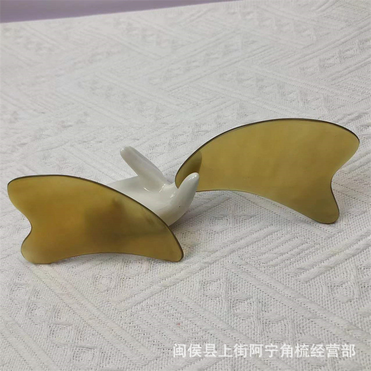 Horn Gua Sha Board Dolphin Shape Scraping Massage Tool 9.5 x 5.5 cm for Meridian Care and Facial Beauty overview