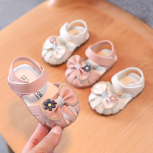 女孩小童凉鞋2025夏季新款公主鞋软底1-2-3岁透气沙滩鞋一件代发