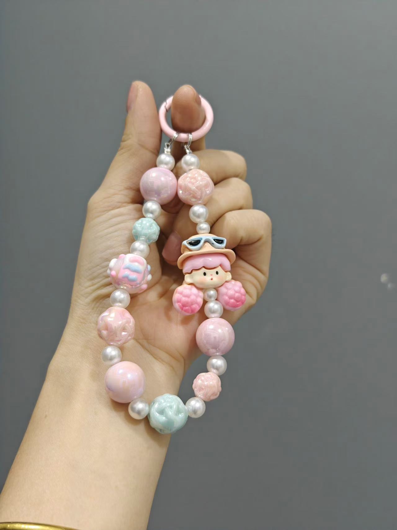 Nuevo colgante de cadena de teléfonos móviles de dibujos animados palomitas de maíz colgante de llavero creativo colgante de bolsas de perlas pintadas a mano