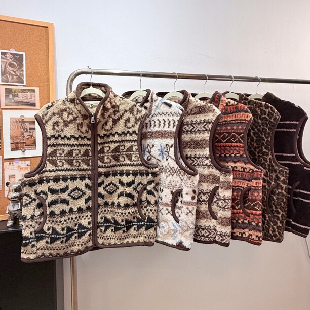 Fair Isle Jacquard Rice Grain Velvet Vest for Women 2025 New Style Stand Collar Korean Style Outerwear Home Vest for Men Fair Isle Jacquard Rice Grain Velvet Vest for Women 2025 New Style Stand Collar Korean Style Outerwear Home Vest for Men