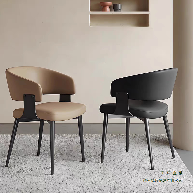 Silla italiana simple y moderna para el hogar, hotel de estilo nórdico, silla de comedor de lujo ligero, silla trasera, restaurante creativo, taburete de café