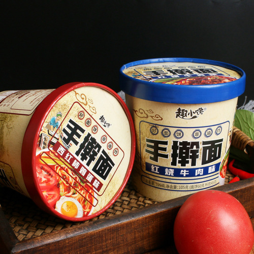 Fun little greedy hand-made noodles barreled no-cook instant noodles braised beef flavor tomato egg flavor instant noodles whole box