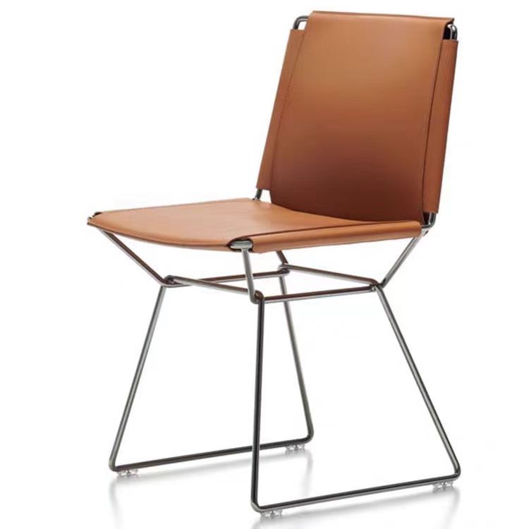 意式极简马鞍皮2024设计师新款高端工业风餐椅马鞍椅碳素钢
