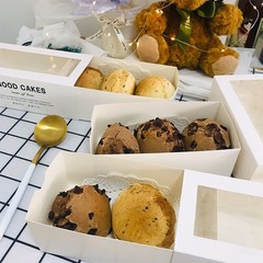 Internet celebrity towel roll cake packaging box Swiss roll cake roll snowflake pastry packaging box towel roll wrapping paper