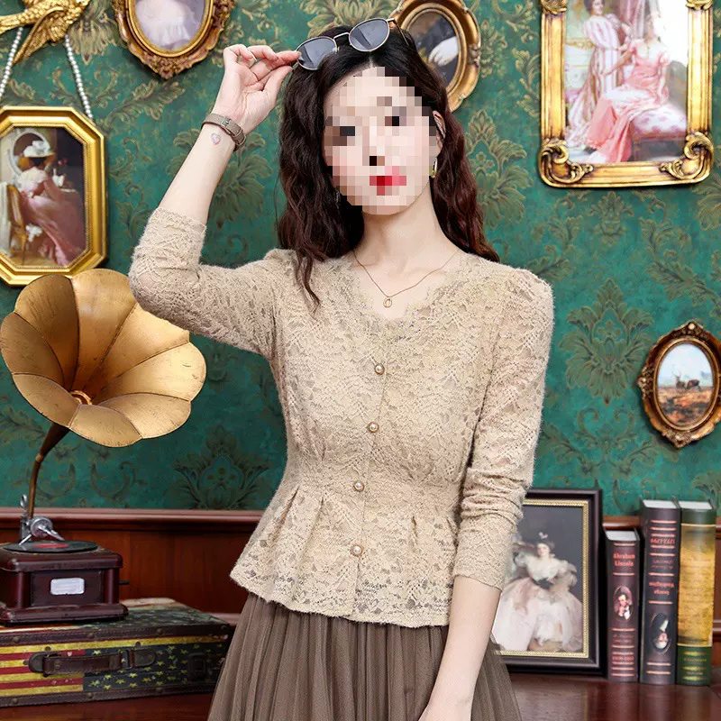 时尚V领蕾丝衬衫女士秋季新款洋气收腰长袖打底小衫百搭减龄上衣