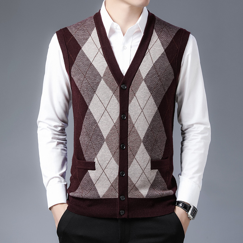 Wool Vest with Diamond Pattern, Double Pocket Knit Cardigan for Men, Thickened Autumn and Winter V-Neck Waistcoat, Middle-Aged Men's Jacket