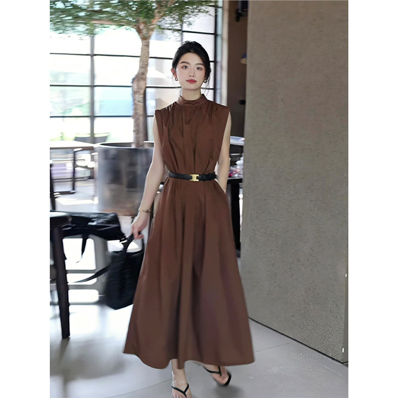 French Simple Summer New Fashion Loose Sleeveless Round Neck Design Pleated Temperament Versatile Brown Dress for Women French Simple Summer New Fashion Loose Sleeveless Round Neck Design Pleated Temperament Versatile Brown Dress for Women