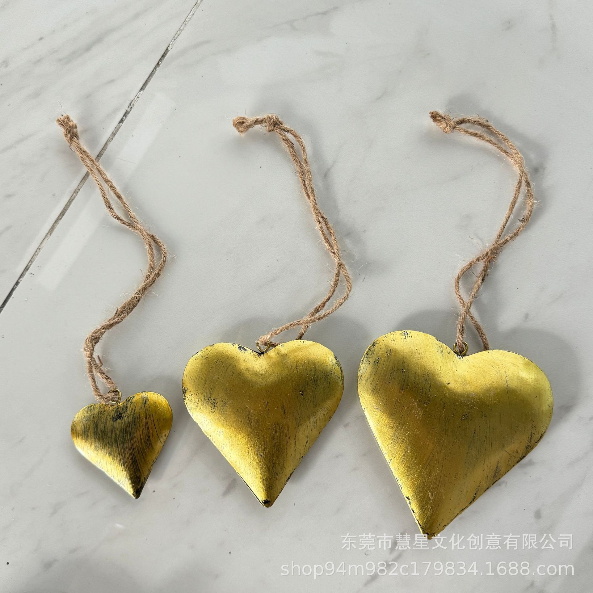 3D 금속 하트 모양 - 대, 중, 소 세트