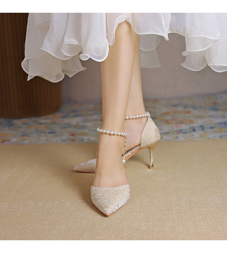 Women's Vintage Style Solid Color Point Toe Pumps display picture 3