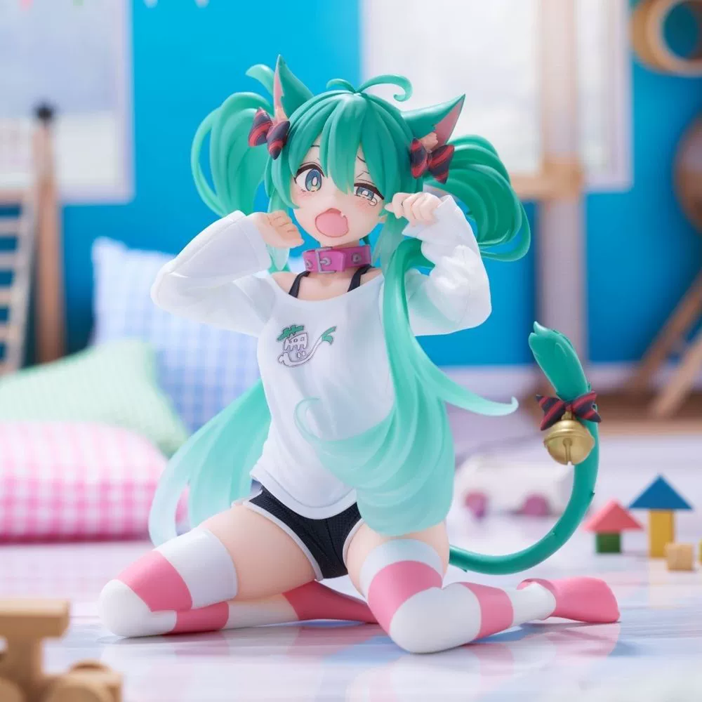 Фигурка (Hatsune) с кошачьими ушками, 11 см, пижамная сценка, настольная статуэтка