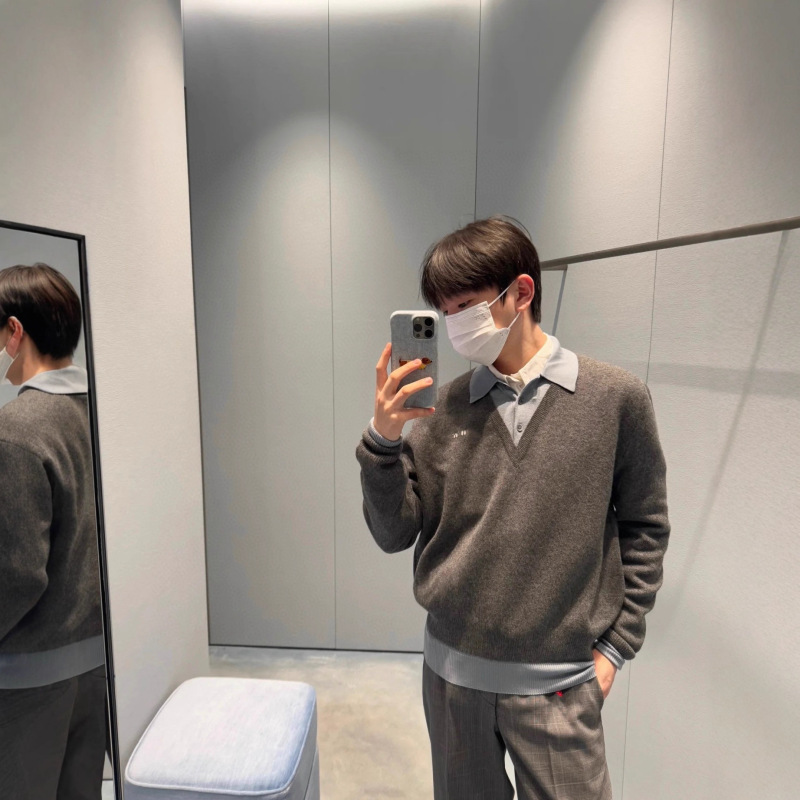正确版本现货高品质MU家2025新款假两件针织毛衣宽松版型男女同款|undefined