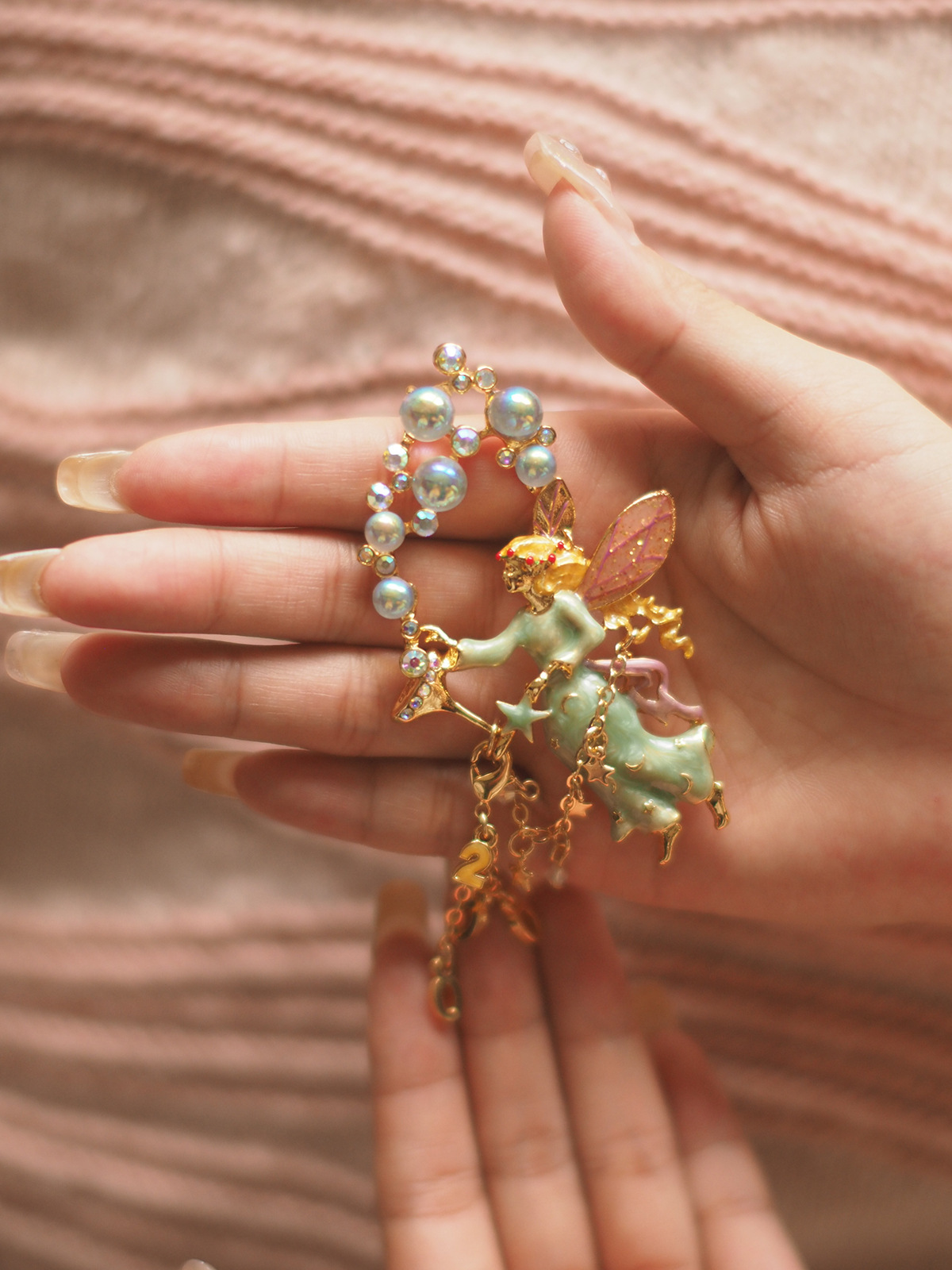 Bubble fairy Angel wine glass enamel craft handmade vintage medieval vintage brooch corsage in stock wholesale