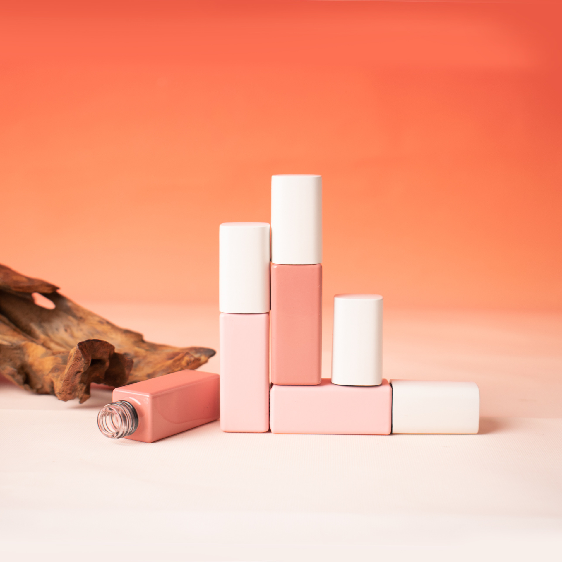 厂家现货新款10m方形甲油胶空瓶多色电镀喷涂甲油瓶盖带刷