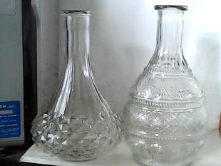 Supply of 1000ml Handicraft Glass Bottles
