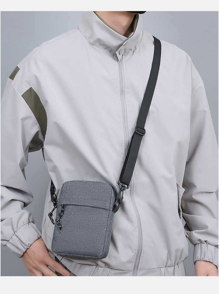 Men's Solid Color Oxford Cloth Zipper Crossbody Bag display picture 9