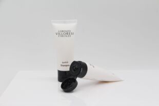 �Ƶ��e�^��һ����ϴ�lˮ�o�l����ԡ¶С���b ���yƷ����ԇ���b