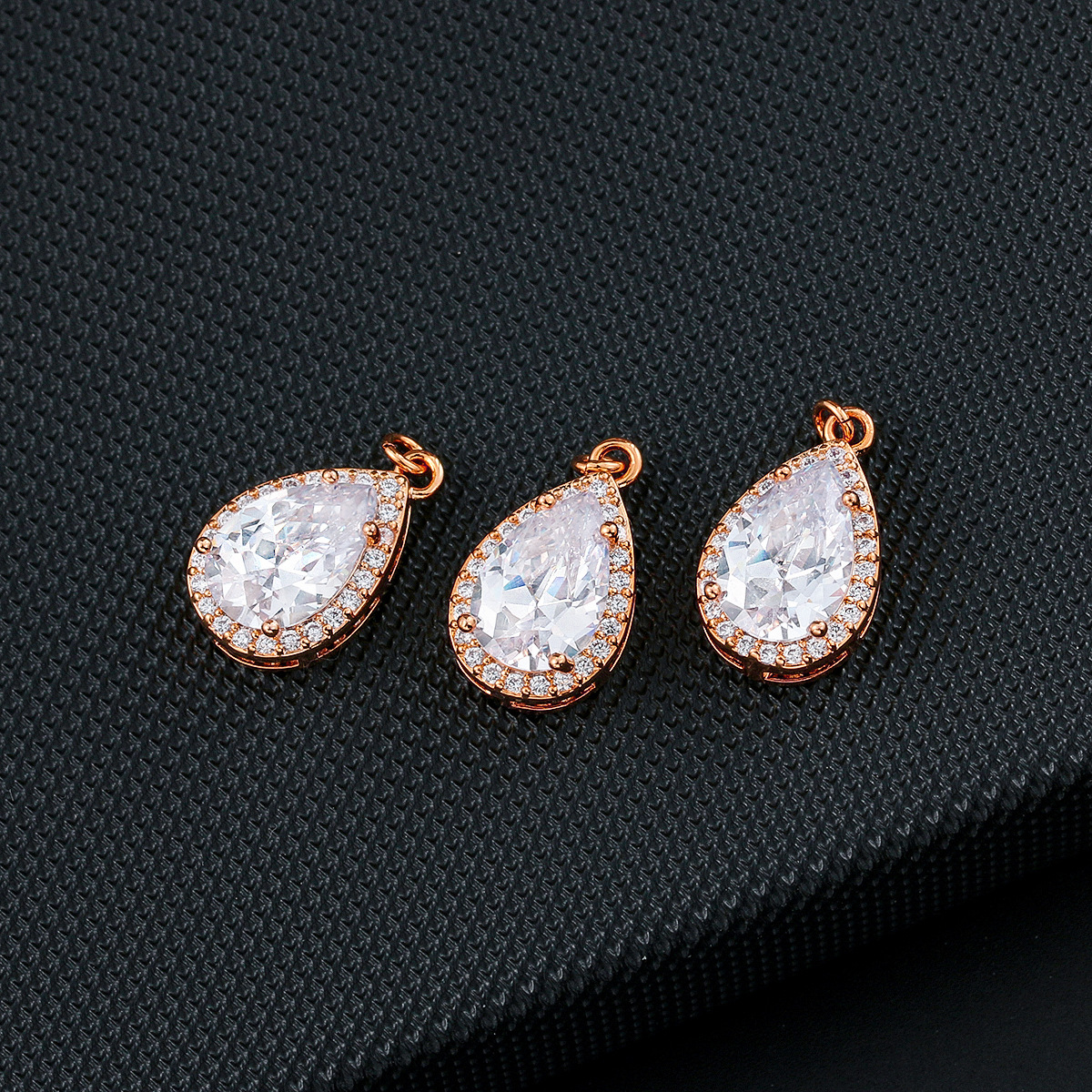 14/18/24k真金メッキ銅にドリルと長尾鎖の鎖の鎖のチェーンのネックレスを入れて長い鎖のアクセサリーの部品を掛けます。