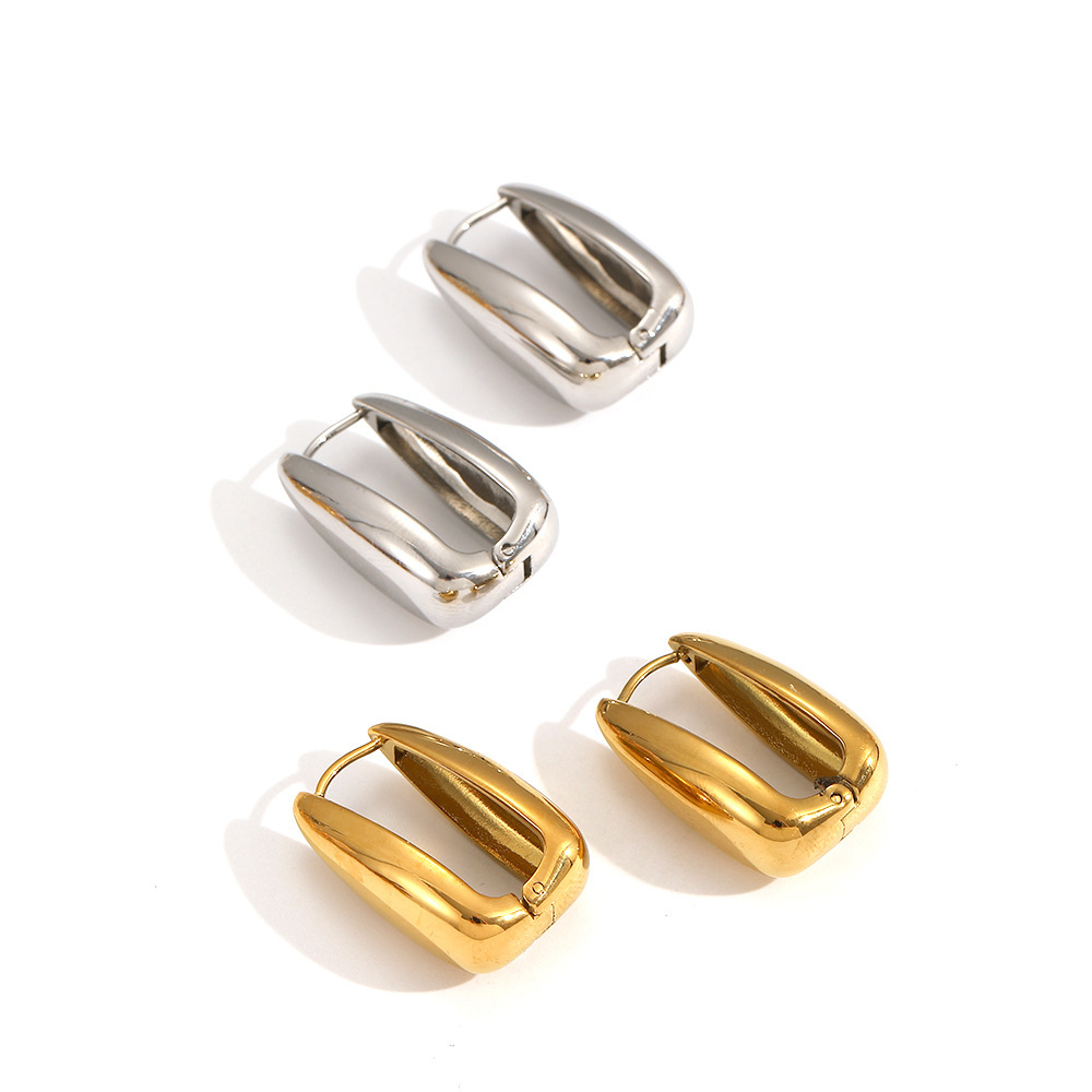 Pendientes de oreja de acero inoxidable cuadrado geométrico de personalidad europea y americana Pendientes de oreja de acero de titanio chapado en oro simple de 18k para mujer