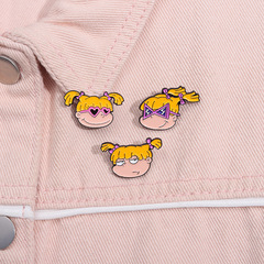 Creative yellow-haired little girl character cartoon anime accessories alloy badge accessory personalized trendy cool fixed scarf clip