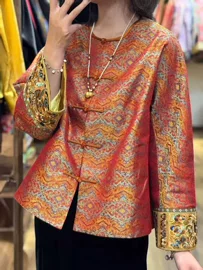 女式马甲;女式衬衫;连衣裙