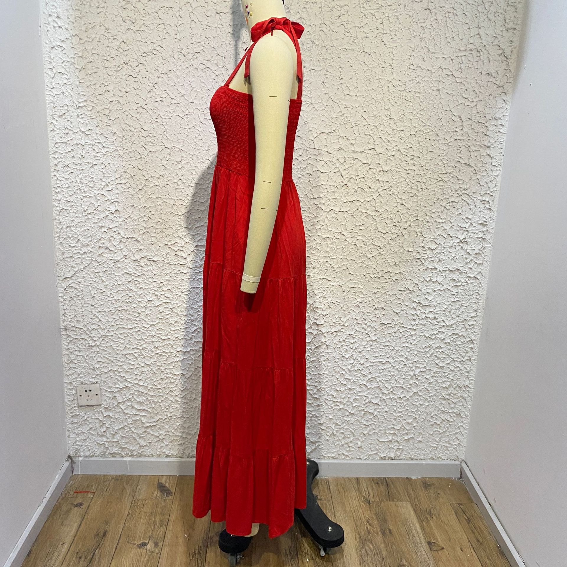 259g Weight Maxi Long Dress Dress Length Type Sleeveless Sleeve Length Regular Dress Dresses Type Regular Sleeve Sleeve Type Polyester Fabric Type High Waist Waist Line Daily Occasion Strap Neckline Regular Fit Fit Type Printing, Polka Dots Pattern Summer, Spring Season Women's Gender Elegant Style Wholesale Women's Elegant Printing Polka Dots Daily Strap Sleeveless Regular Dress 90