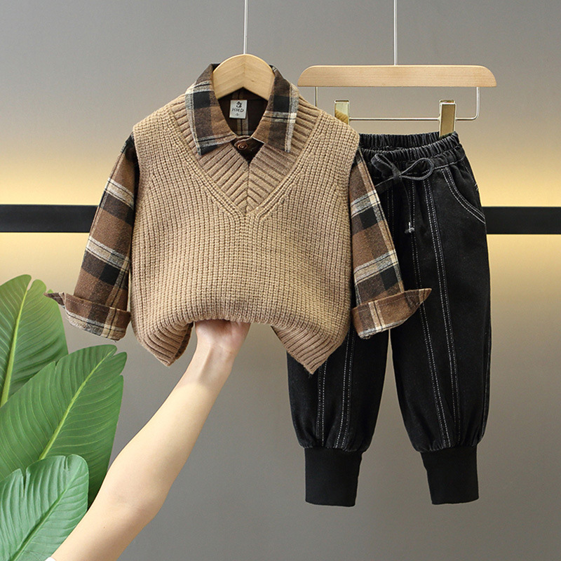 6340 Traje de otoño para niños 2025 Nuevo estilo Camisa guapa para niños Pequeño chaleco de otoño de moda de tres piezas