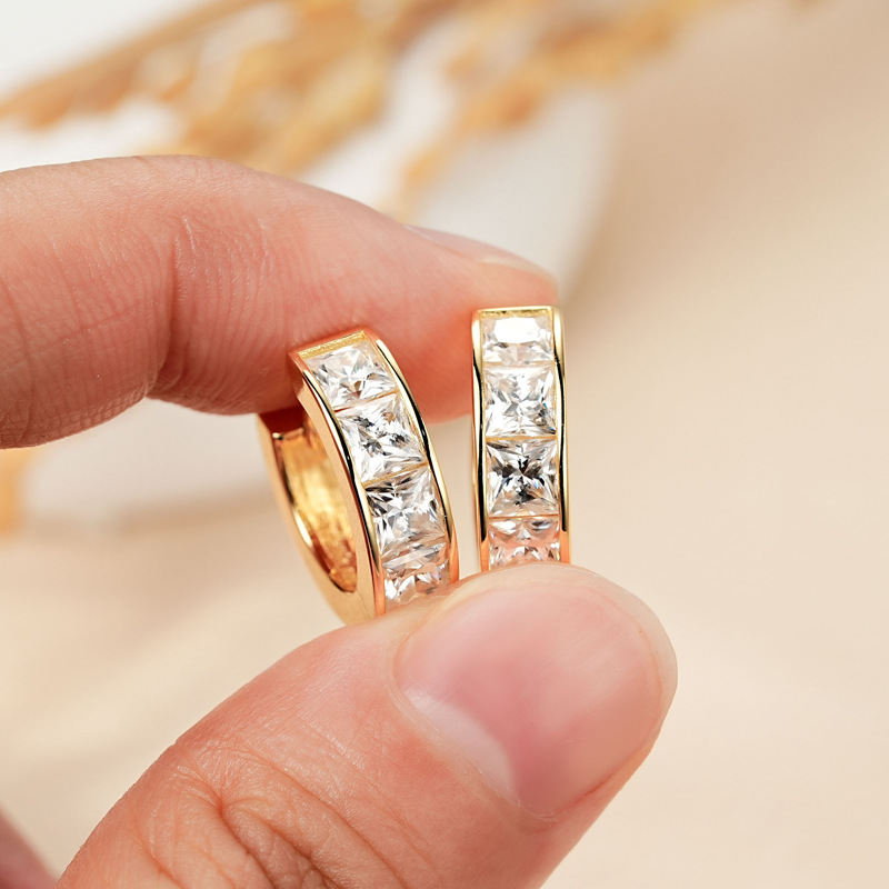 Chic Women's Moissanite Diamond Earrings in Sterling Silver, Sparkling Square Ear Ornaments