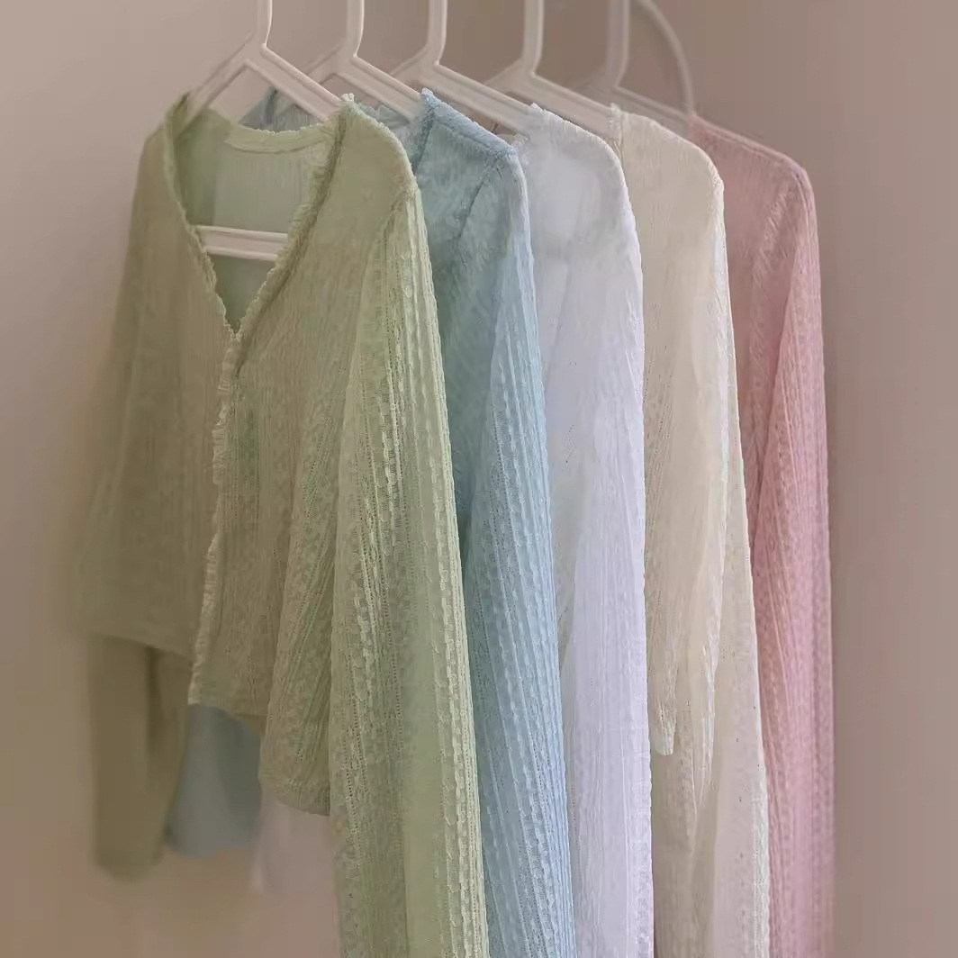 Thin sun-protective cardigan for women, summer 2024, versatile and lightweight, perfect for layering under a sundress, camisole, shawl, or top.